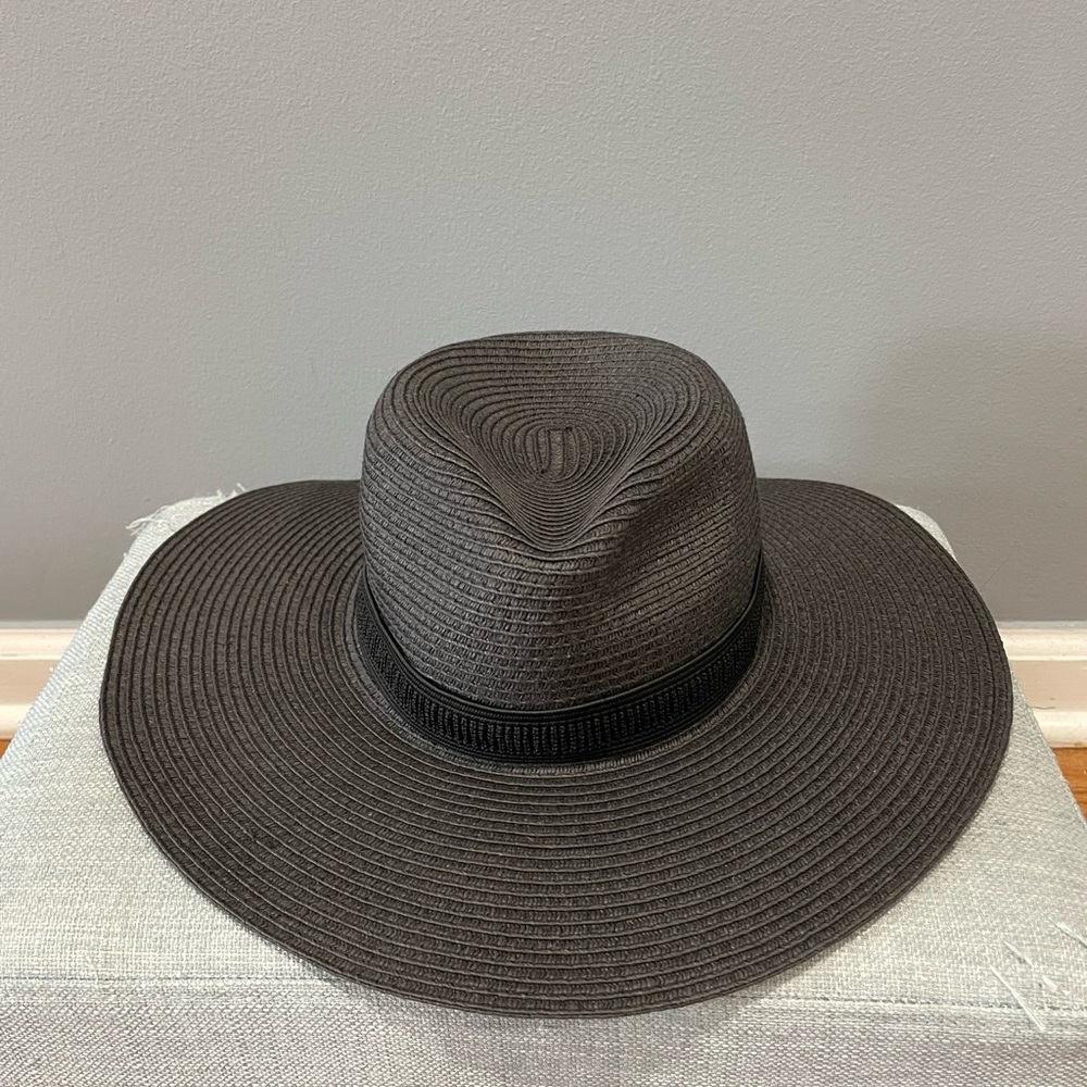 Madewell pandora sun hat.